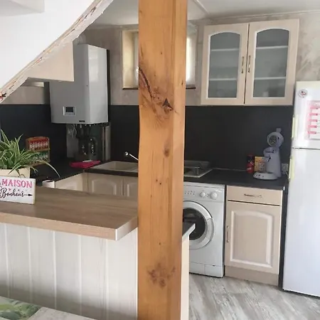 Semesterbostad Petite Maison Au Coeur De L Auvergne *